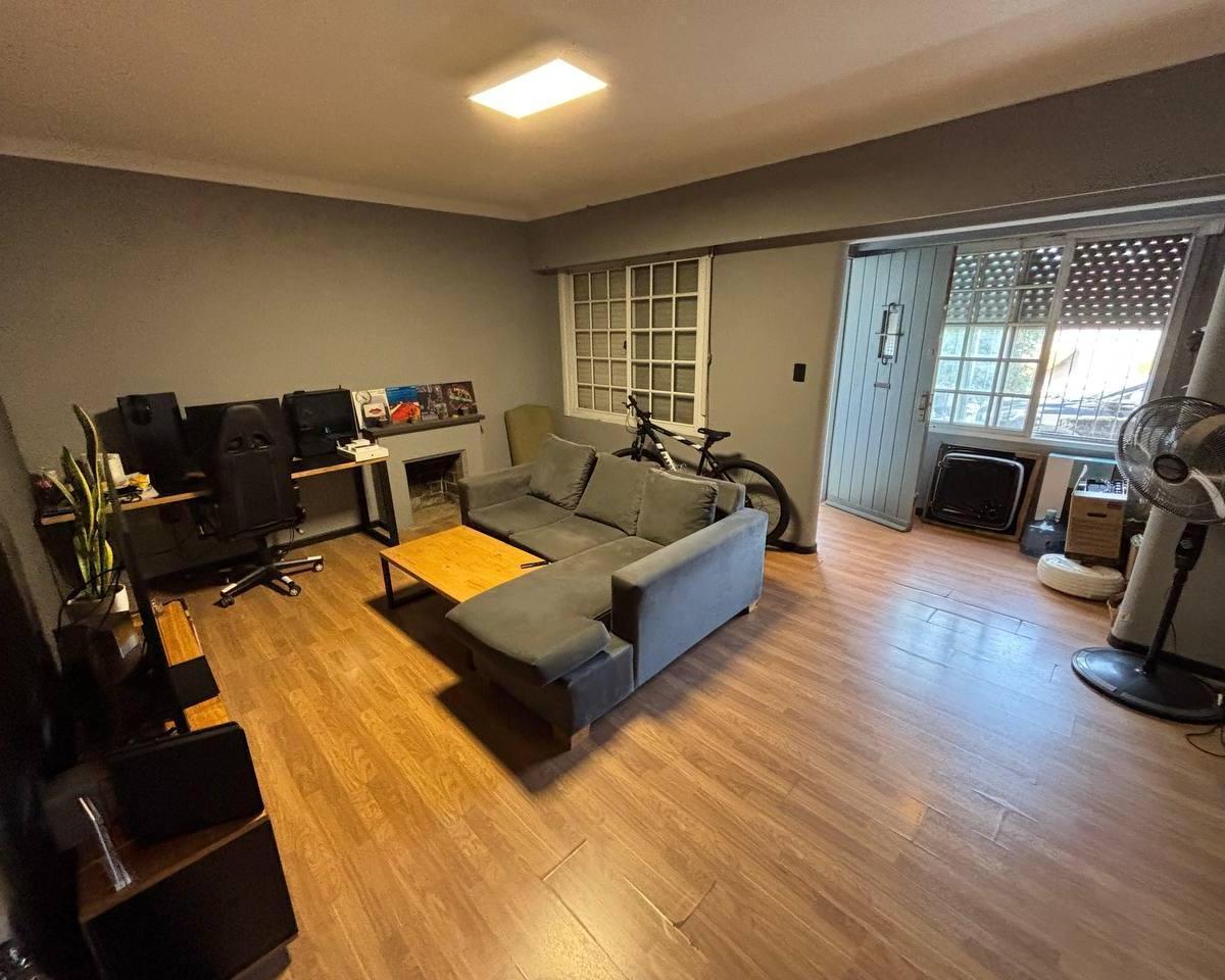 Venta Casa Multifamiliar 9 Amb Apto Crédito en San Isidro 1