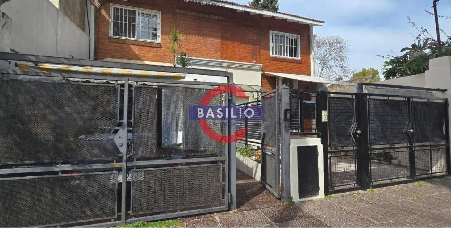VENTA MUY BUEN DÚPLEX 4 AMBIENTES CON PATIO EN FLORIDA OESTE 2