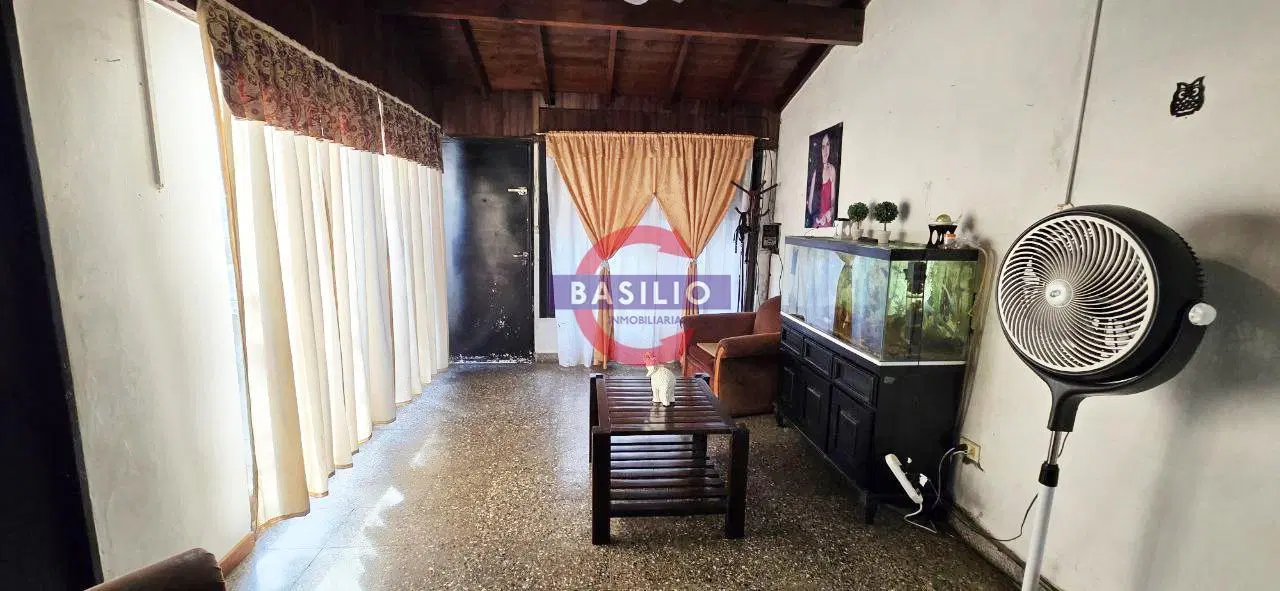 VENTA CASA 4 AMBIENTES CON GRAN JARDÍN, PARRILLA Y PILETA – MALVINAS ARGENTINAS 2