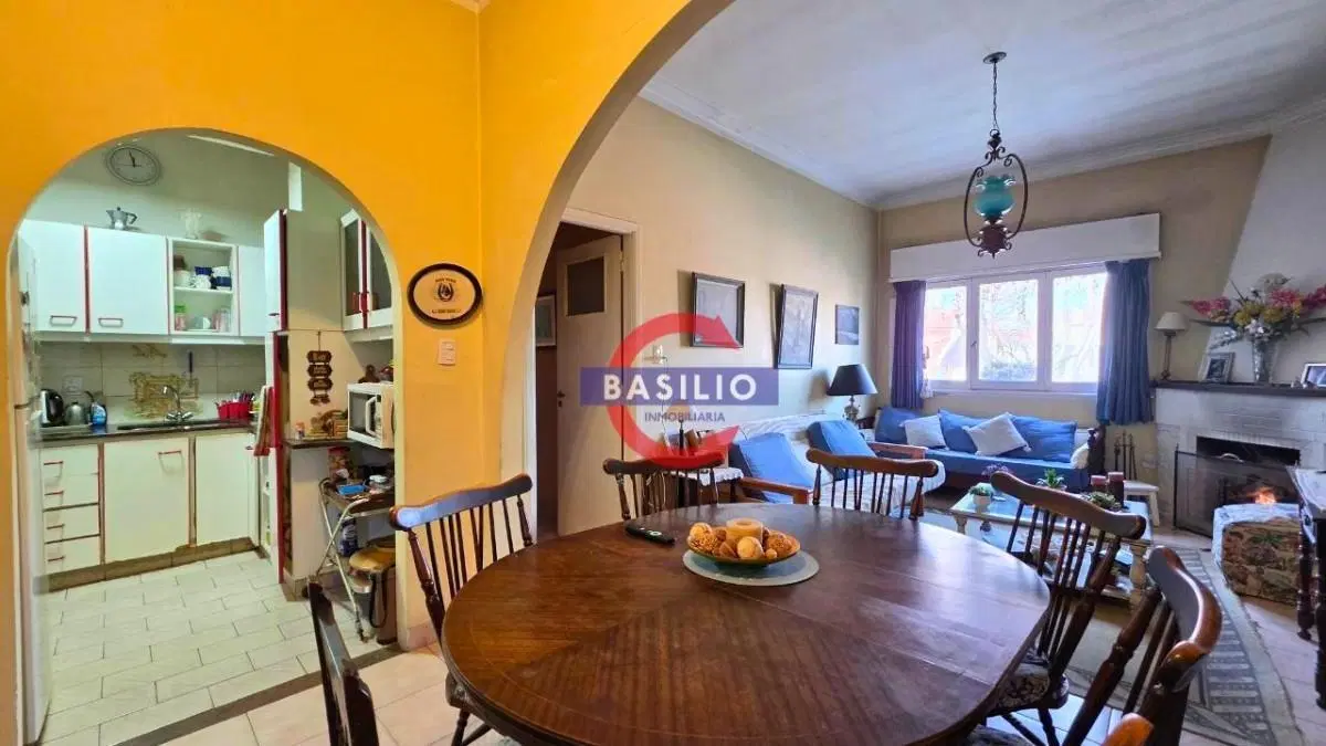 VENTA PH 5 AMBIENTES CON TERRAZA PROPIA EN FLORIDA 2