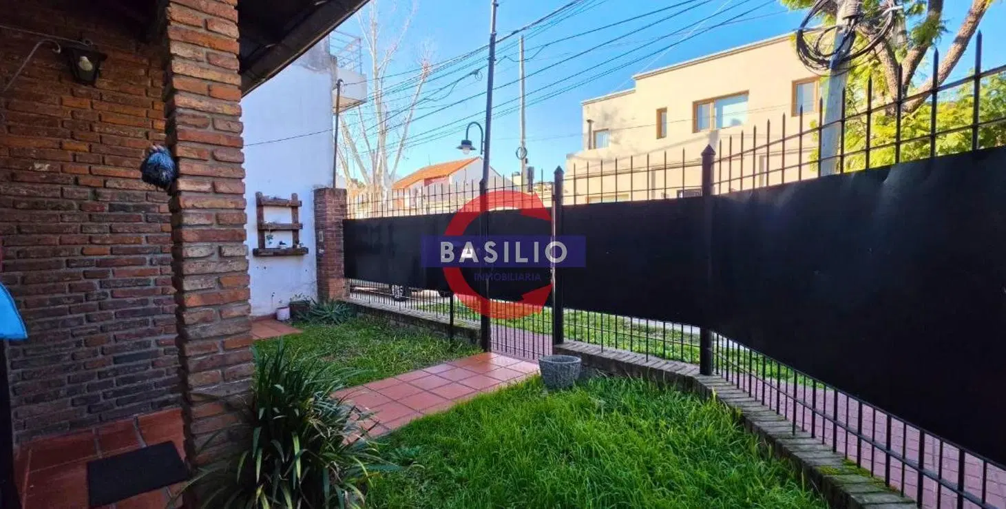 VENTA PH 3 AMBIENTES AL FRENTE CON JARDÍN – FLORIDA 3