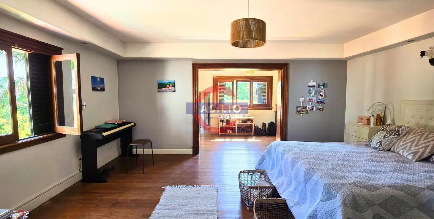 VENTA | CHALET ESTILO INGLÉS 4 AMBIENTES CON PATIO Y GARAGE – FLORIDA ESTE 4