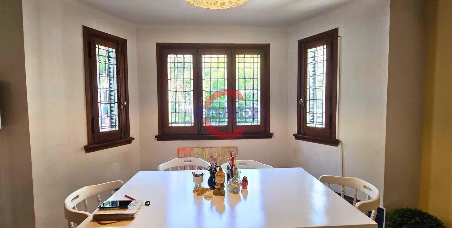 VENTA | CHALET ESTILO INGLÉS 4 AMBIENTES CON PATIO Y GARAGE – FLORIDA ESTE 8