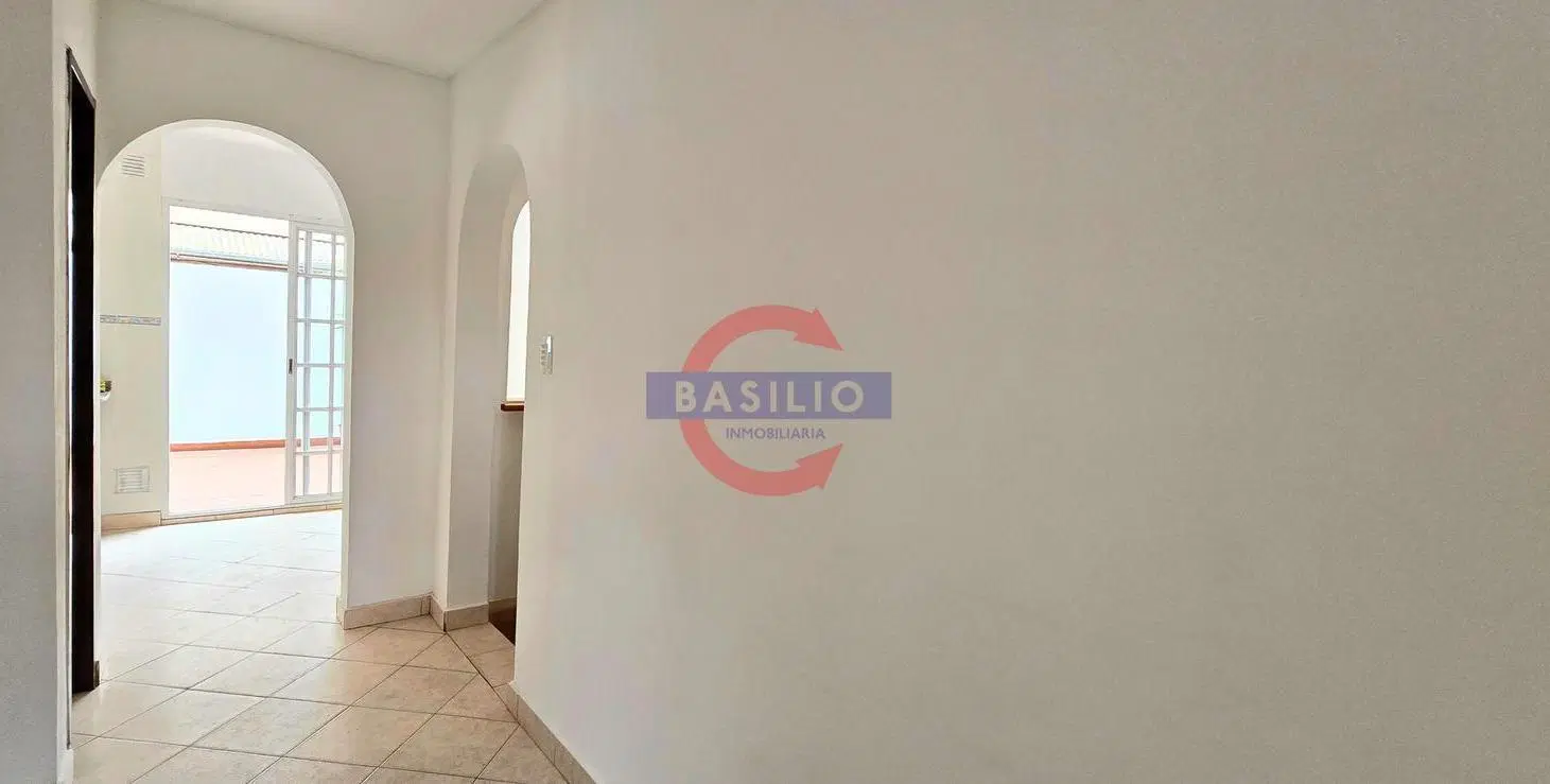 VENTA PH 3 AMBIENTES TIPO DÚPLEX CON BALCÓN Y PATIO EN CARAPACHAY 5