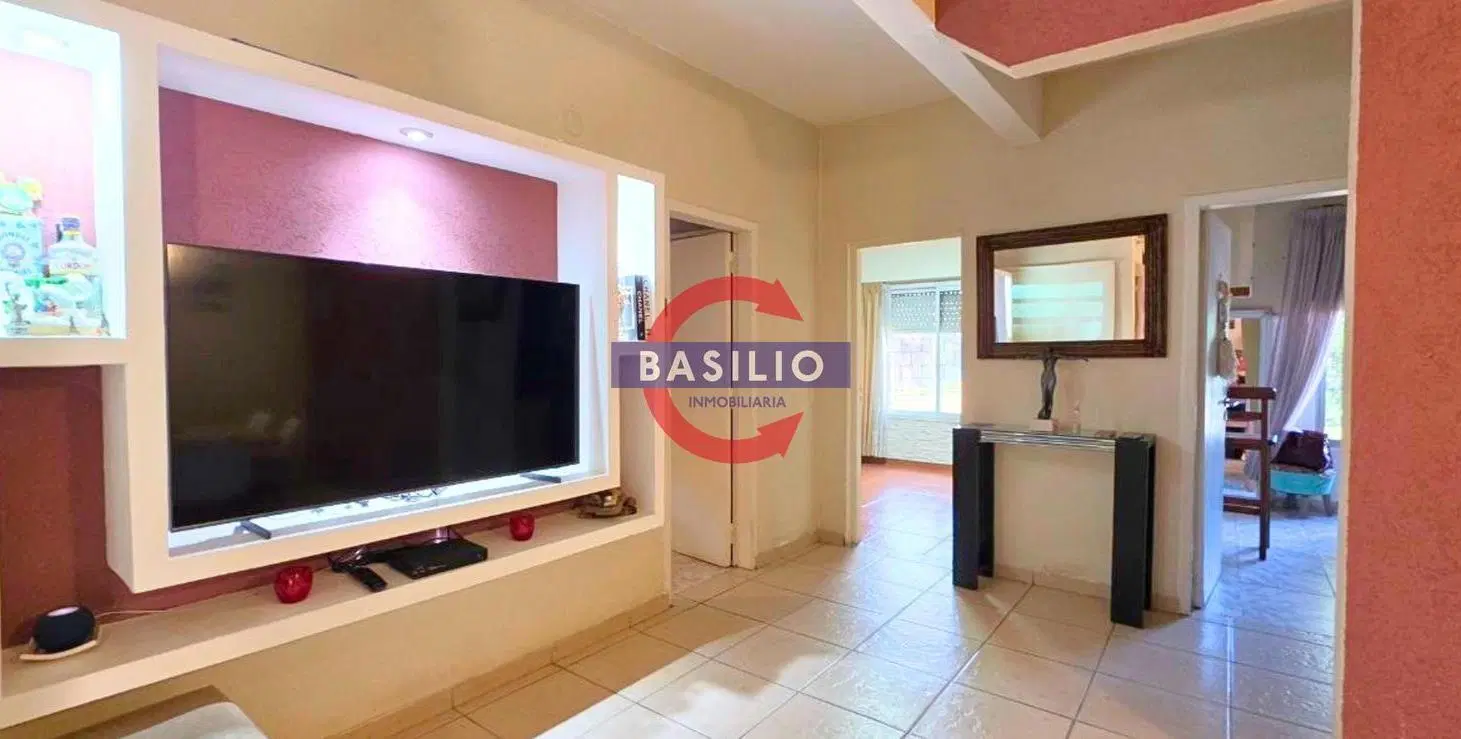 VENTA CASA 3 AMBIENTES EN LOTE PROPIO CON COCHERA Y TERRAZA EN CARAPACHAY 4