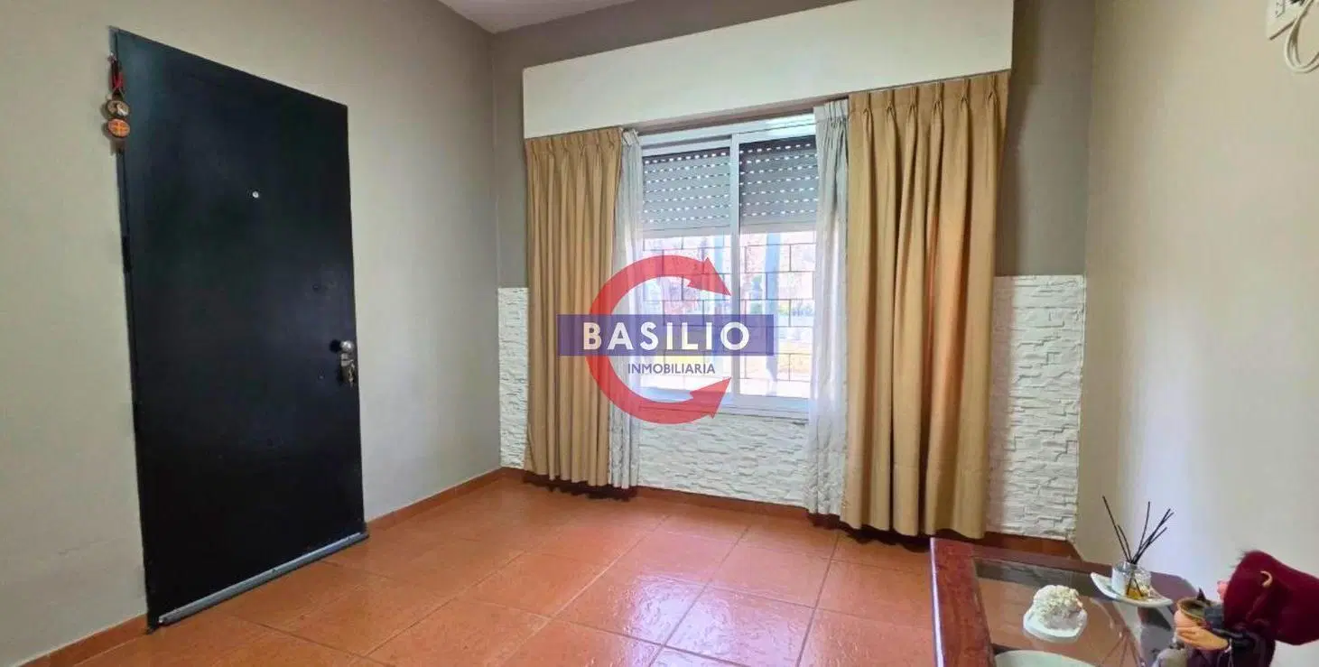 VENTA CASA 3 AMBIENTES EN LOTE PROPIO CON COCHERA Y TERRAZA EN CARAPACHAY 3