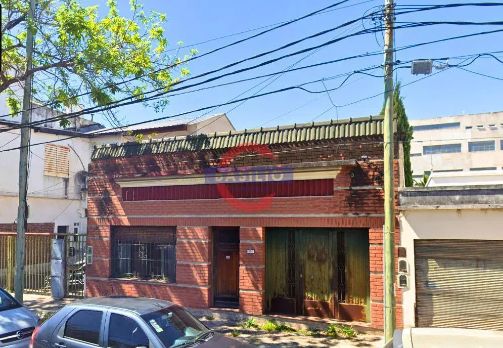 VENTA CASA 3 AMBIENTES EN LOTE PROPIO CON JARDÍN – FLORIDA OESTE 2