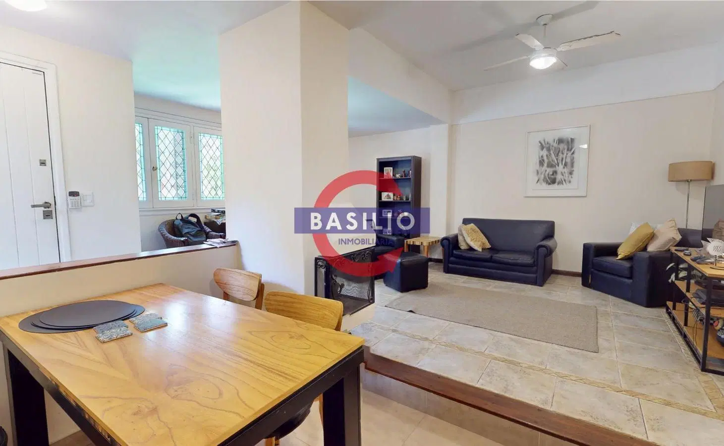 VENTA CASA EN LOTE PROPIO 4 AMBIENTES CON JARDÍN, PISCINA Y QUINCHO – FLORIDA 5