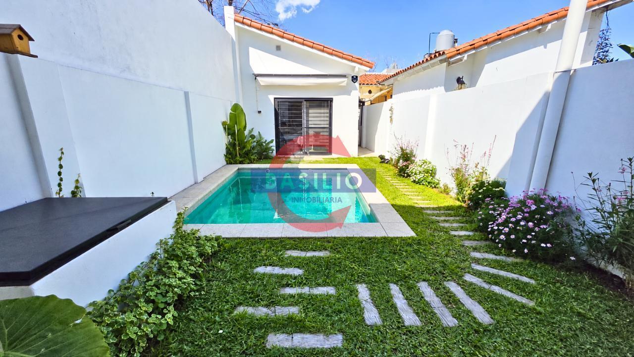 Foto de VENTA | PH 3 AMBIENTES RECICLADO A NUEVO CON JARDÍN, PISCINA Y QUINCHO, imagen 5