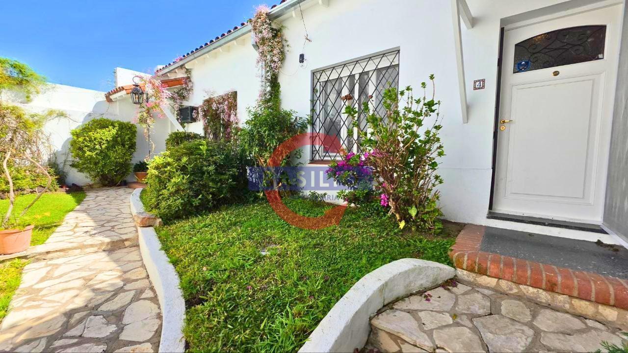 Foto de VENTA | PH 3 AMBIENTES RECICLADO A NUEVO CON JARDÍN, PISCINA Y QUINCHO, imagen 2