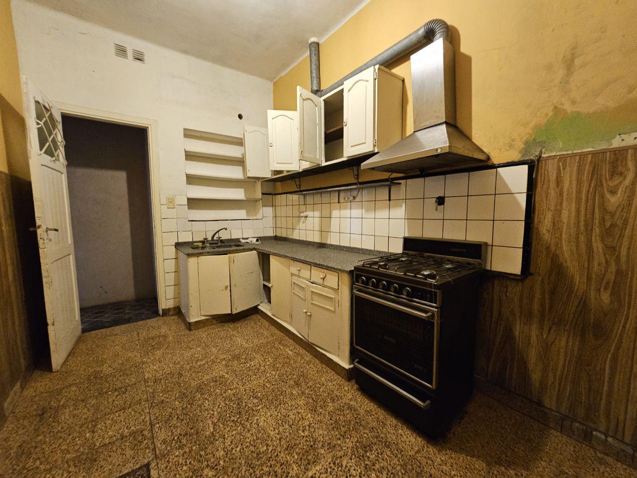 Foto de Casa 3 amb a reciclar con terreno de 322 m2 en Guido y García, imagen 4