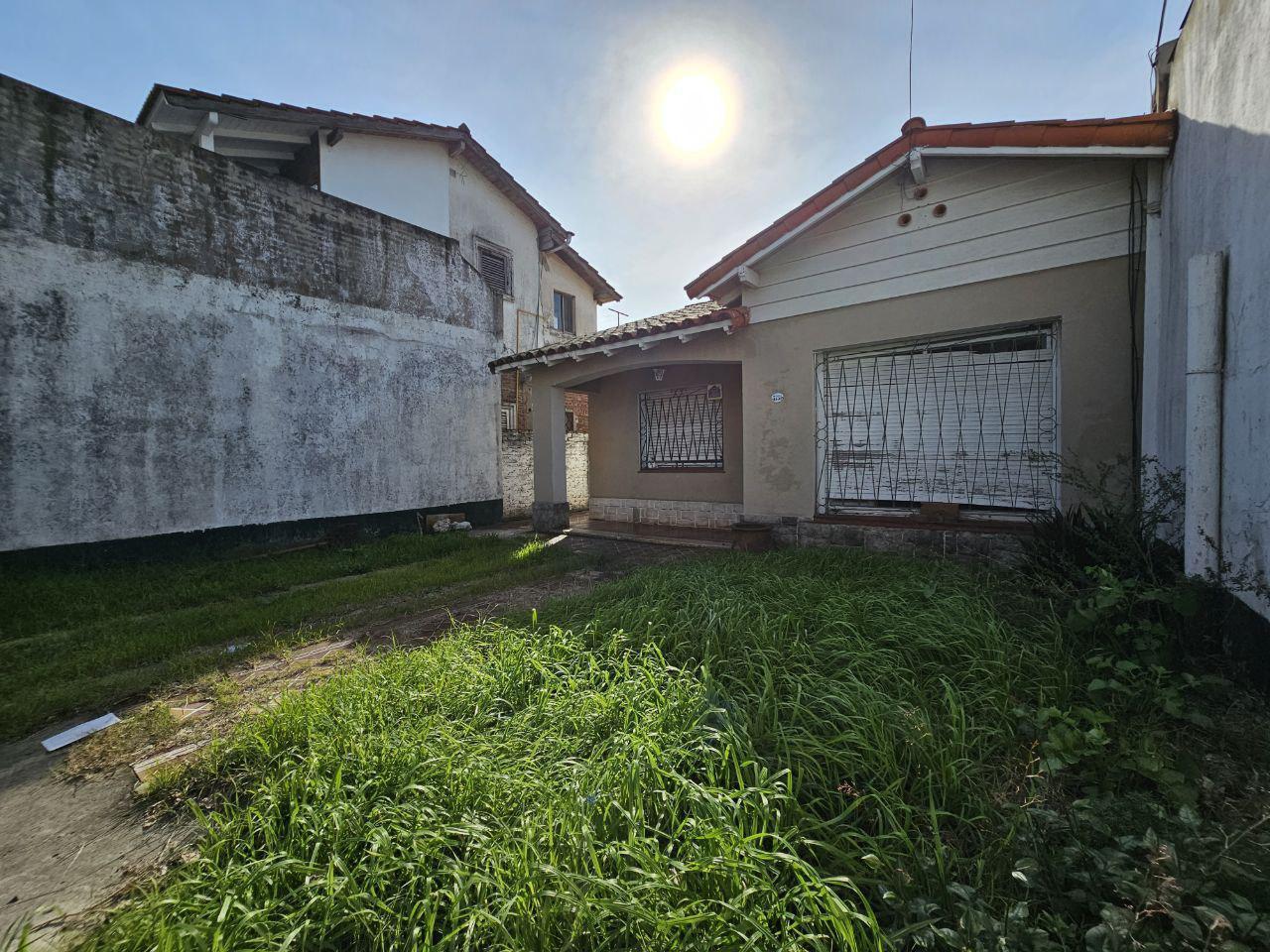 Foto de Casa 3 amb a reciclar con terreno de 322 m2 en Guido y García, imagen 2