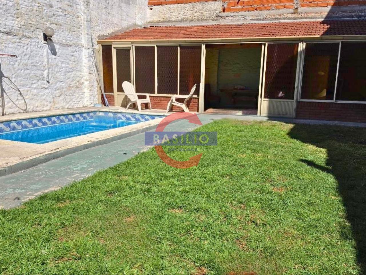 Foto de VENTA | CASA 4 AMBIENTES EN LOTE PROPIO CON JARDÍN Y PILETA – VILLA, imagen 5