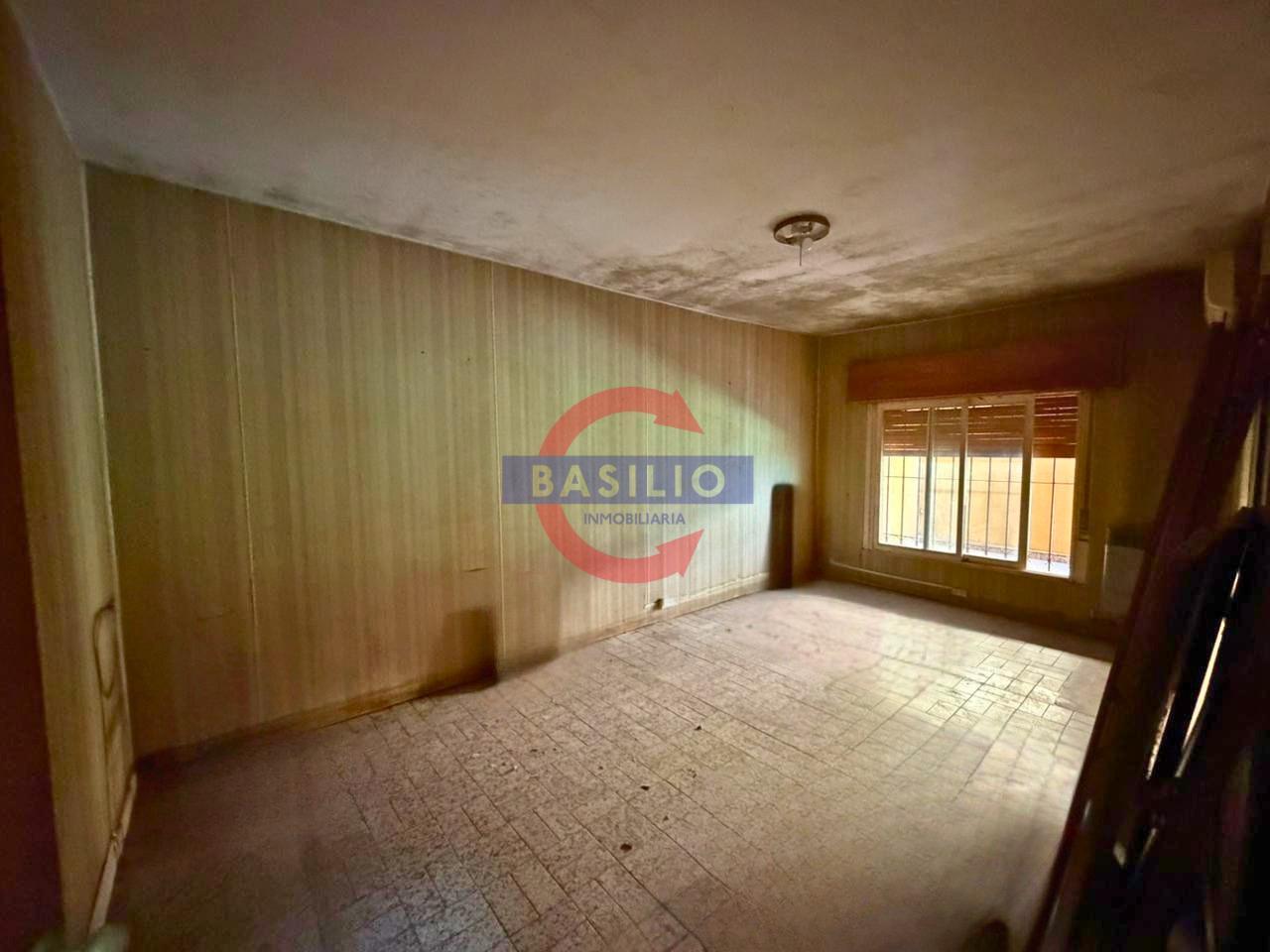 Foto de VENTA | CASA 4 AMBIENTES EN LOTE PROPIO CON JARDÍN Y PILETA – VILLA, imagen 1