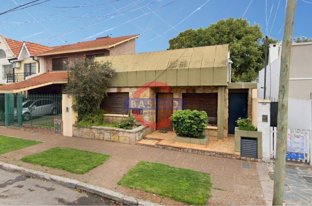 Foto de VENTA CASA DE 3 AMBIENTES A RECICLAR CON GRAN JARDÍN – VILLA ADELINA, imagen 1