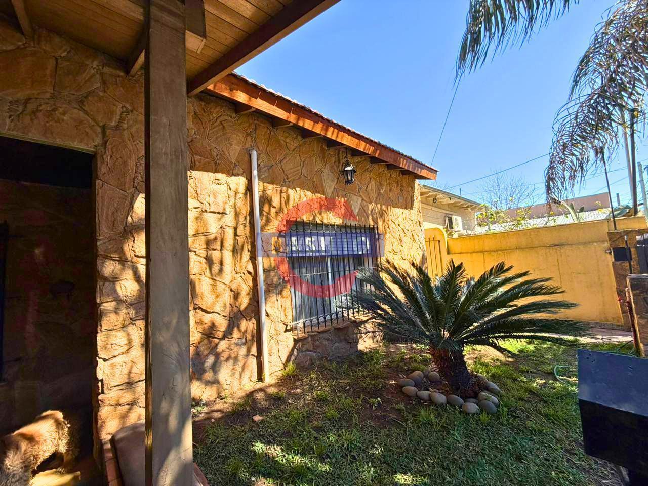 Foto de VENTA | TERRENO DE 300 M² CON CONSTRUCCIÓN EXISTENTE – VILLA ADELINA, imagen 3
