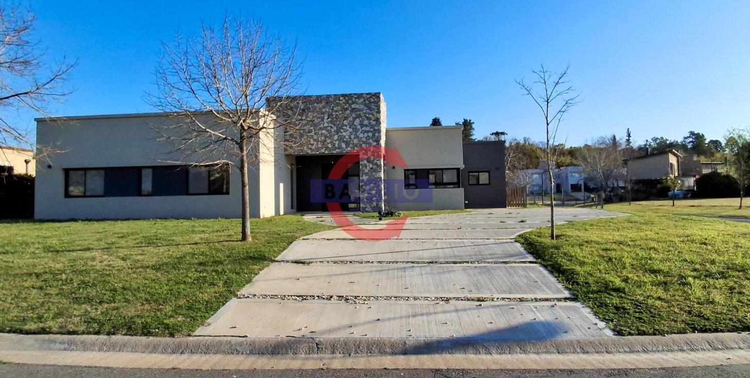 Foto de Venta moderna Casa 4 amb en pozo - Barrio Privado Náutico El Cazal, imagen 5
