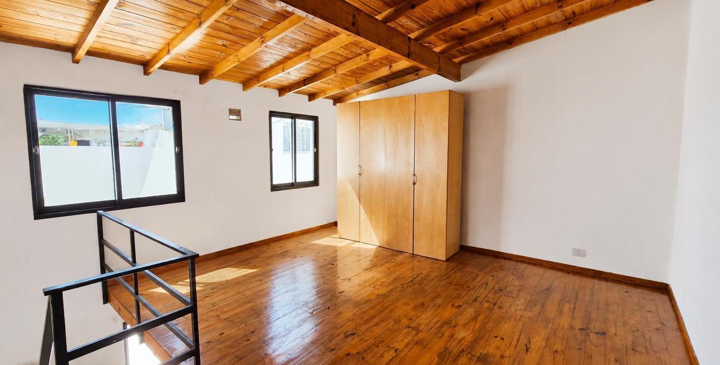 Foto de Alquiler PH 2 ambientes con patio en Villa Adelina, imagen 2