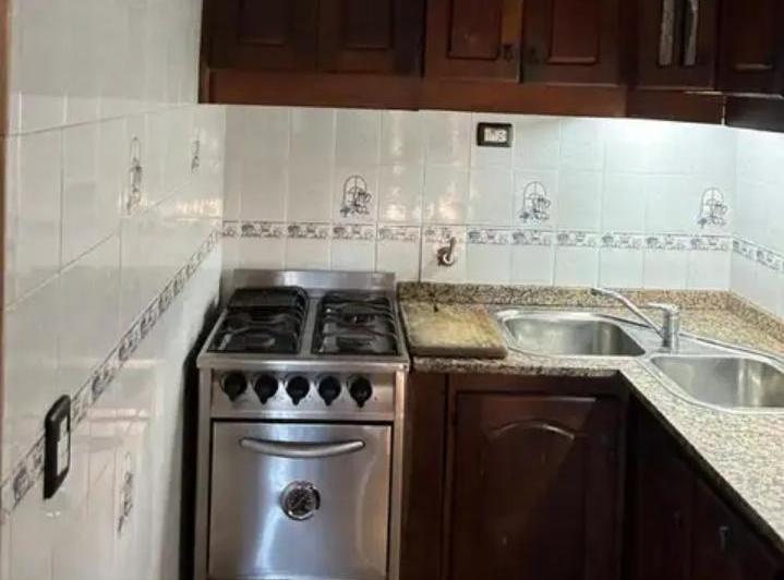 CASA EN BARRIO PARQUE CORNELIO SAAVEDRA  5