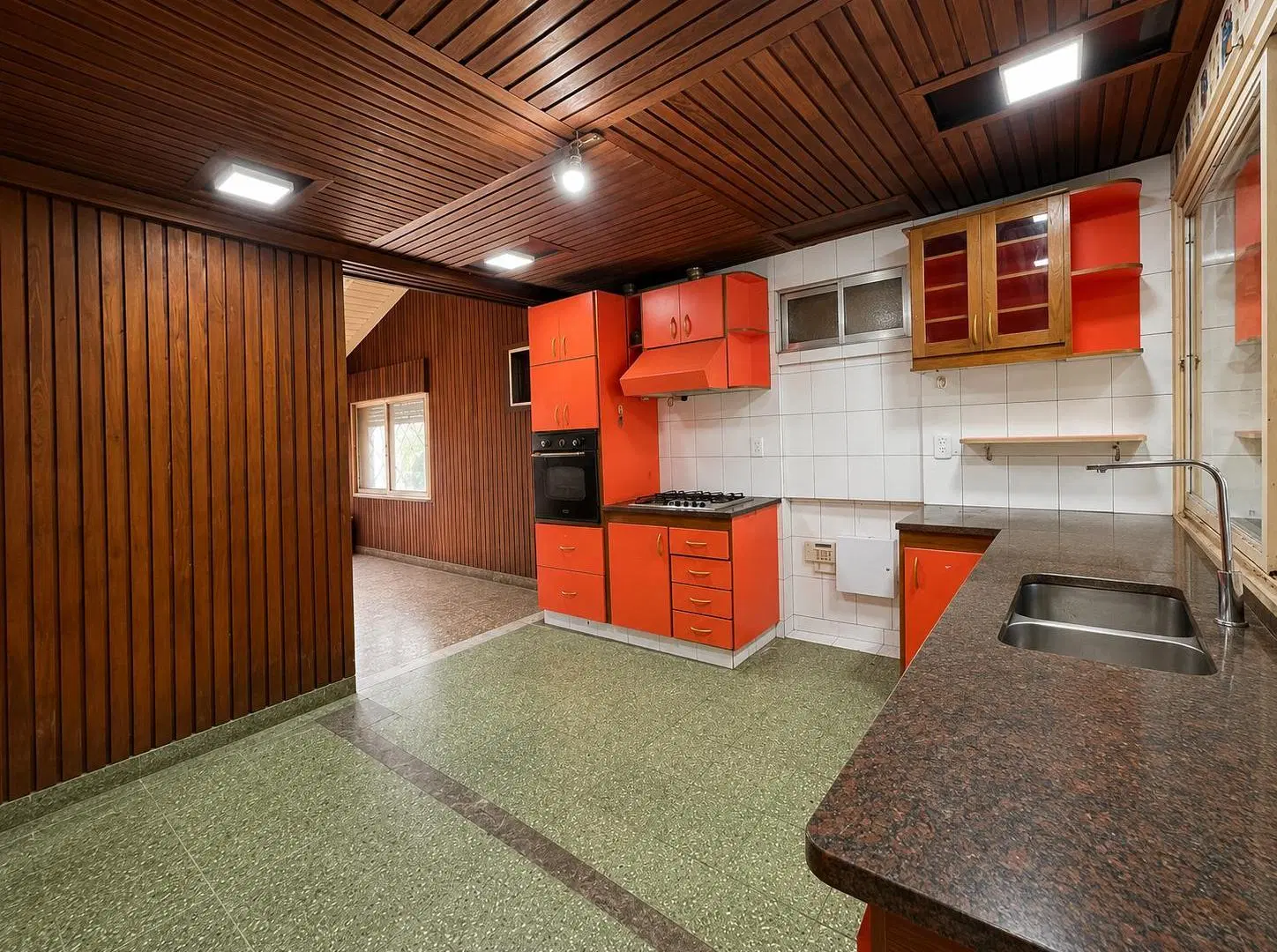 CASA EN BARRIO PARQUE CORNELIO SAAVEDRA!!! 2