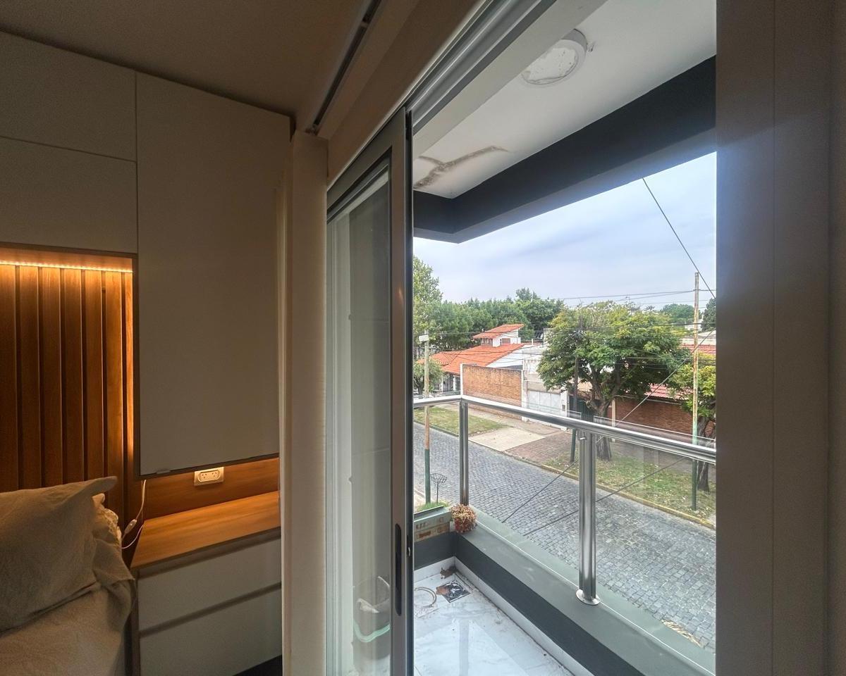 Foto de Departamento 2 ambientes con cochera banfield, imagen 2