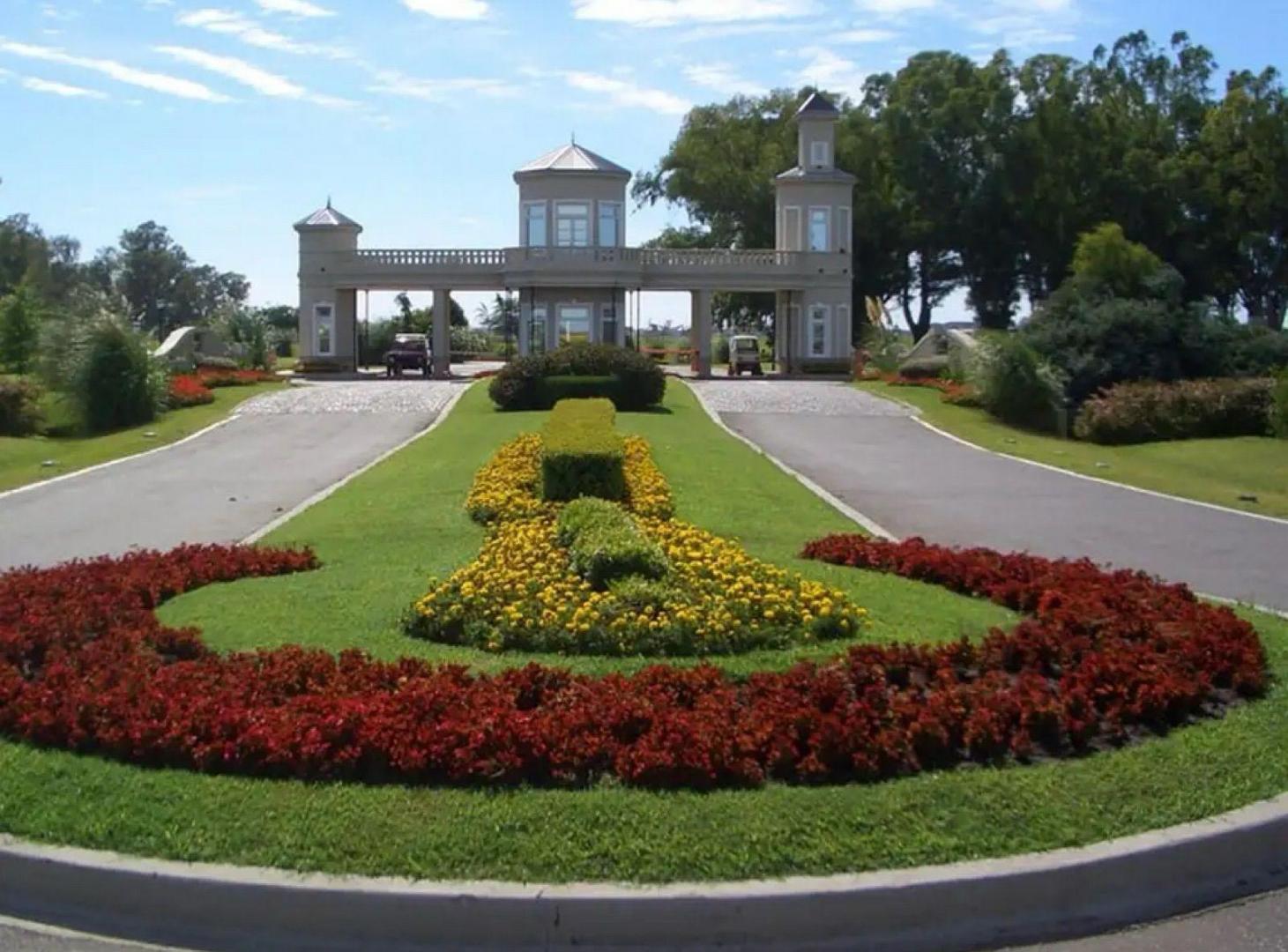 Terreno en esquina en San Eliseo Golf & Country
