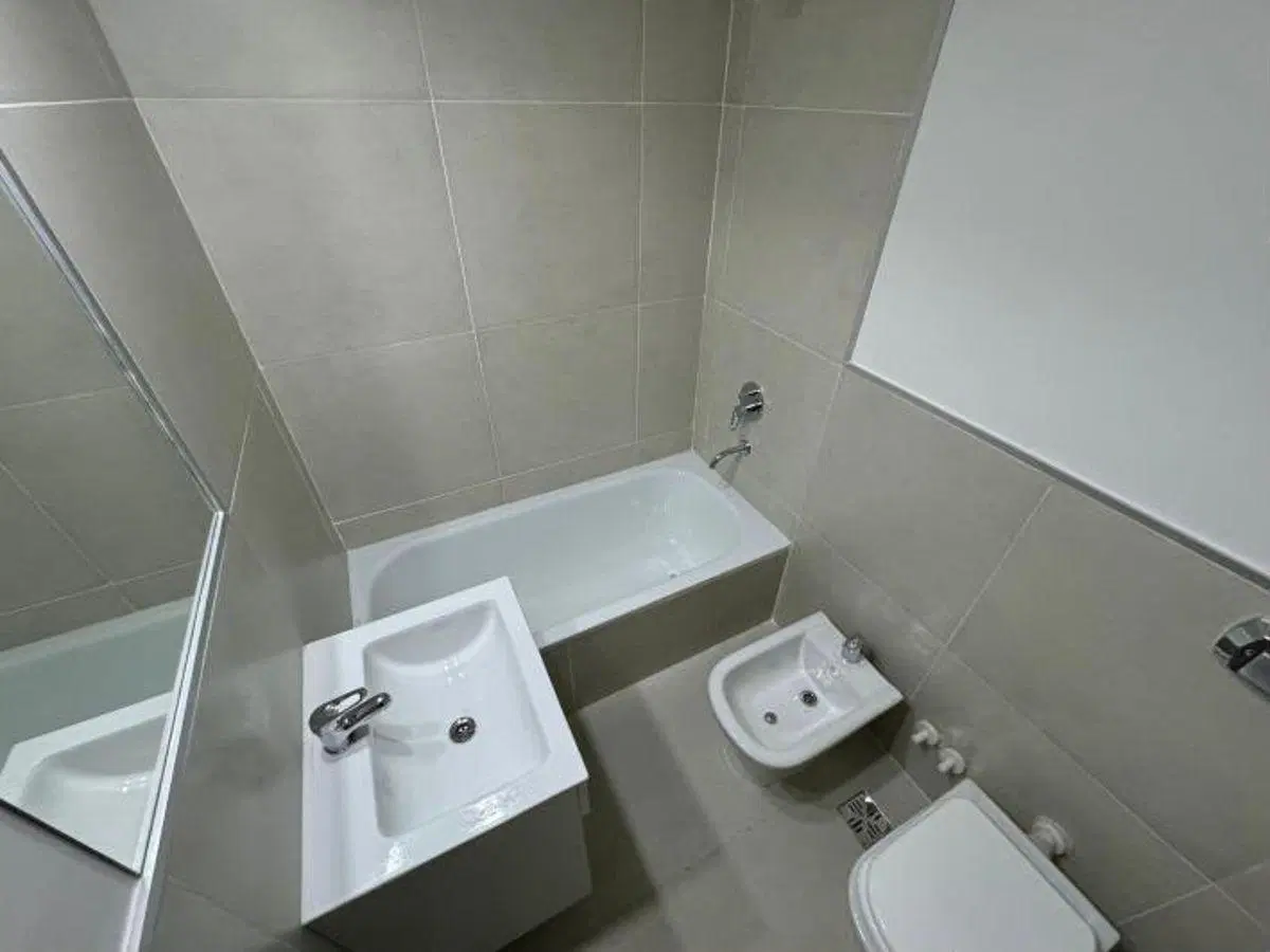 Departamento en Alquiler en Banfield 8