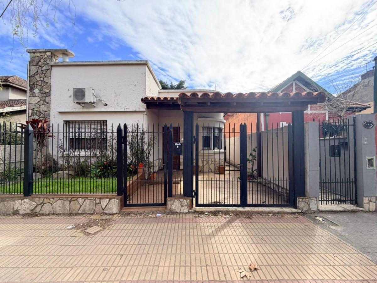 Foto de Alquiler casa 3 ambientes en Banfield, imagen 2