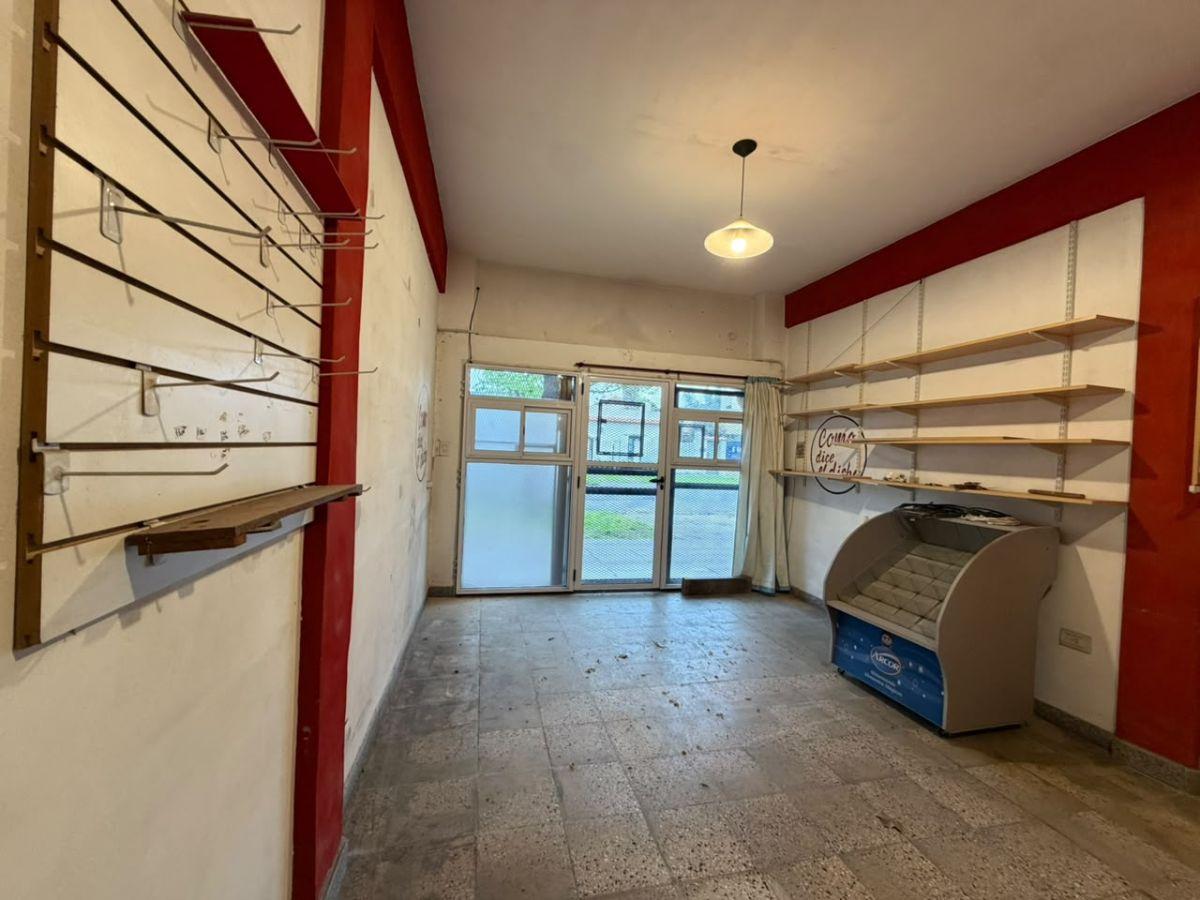 Foto de LOCAL COMERCIAL EN ALQUILER – CHACABUCO BANFIELD, imagen 5