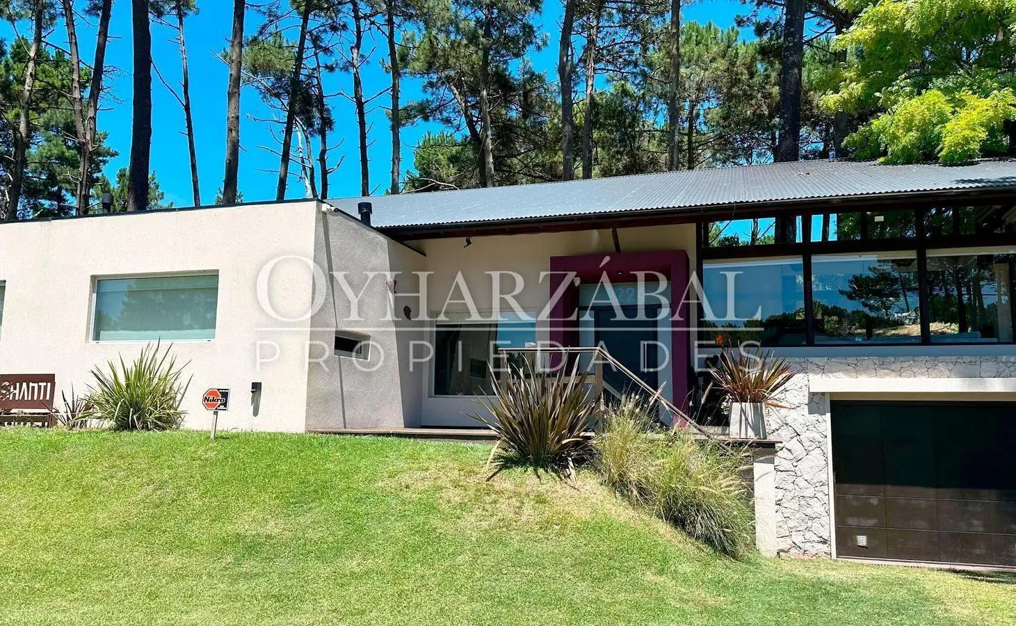 Casa en Barrio Alamos, del juncal 1224 2
