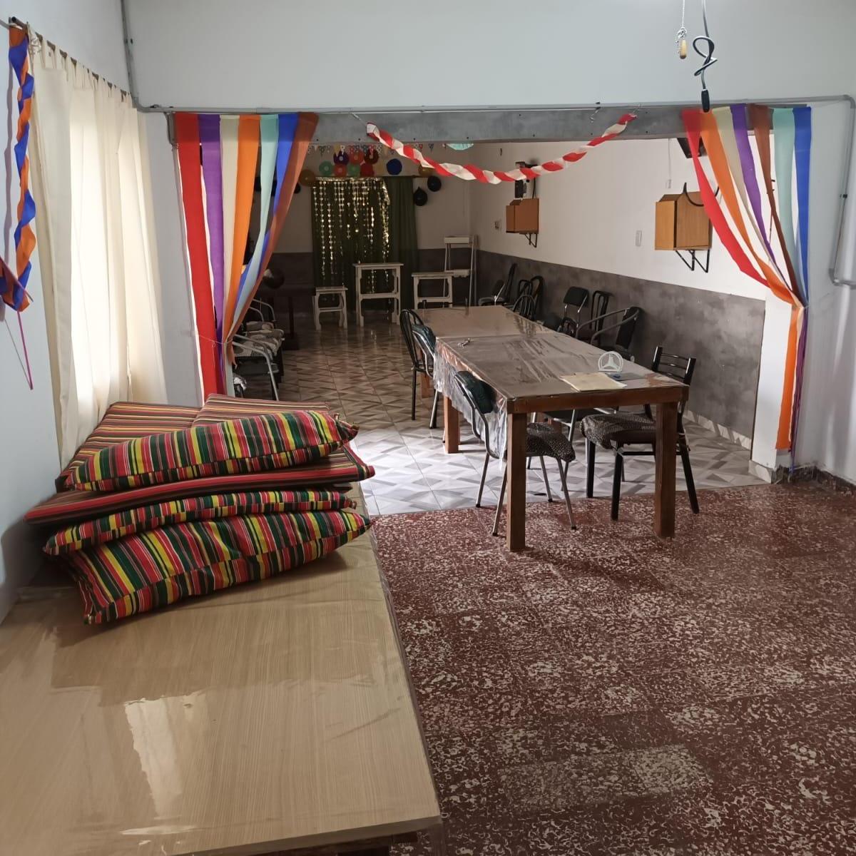 Venta Junto o Separado (Casa y Salón de Evento) 2