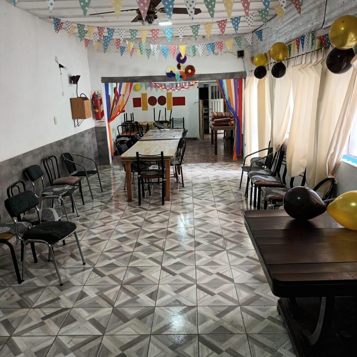 Venta Junto o Separado (Casa y Salón de Evento) 4