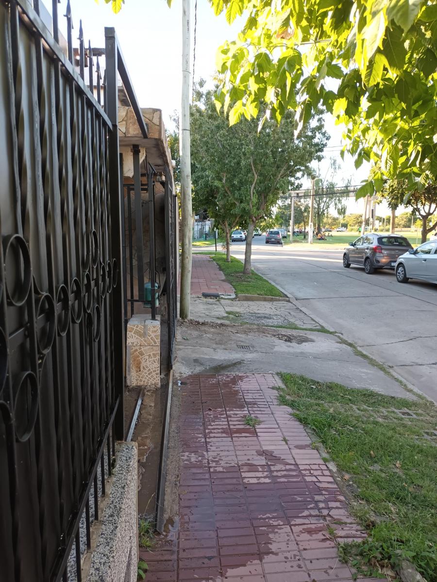 Casa en Venta, 3 Dorm., Piscina Barrio La Florida 3