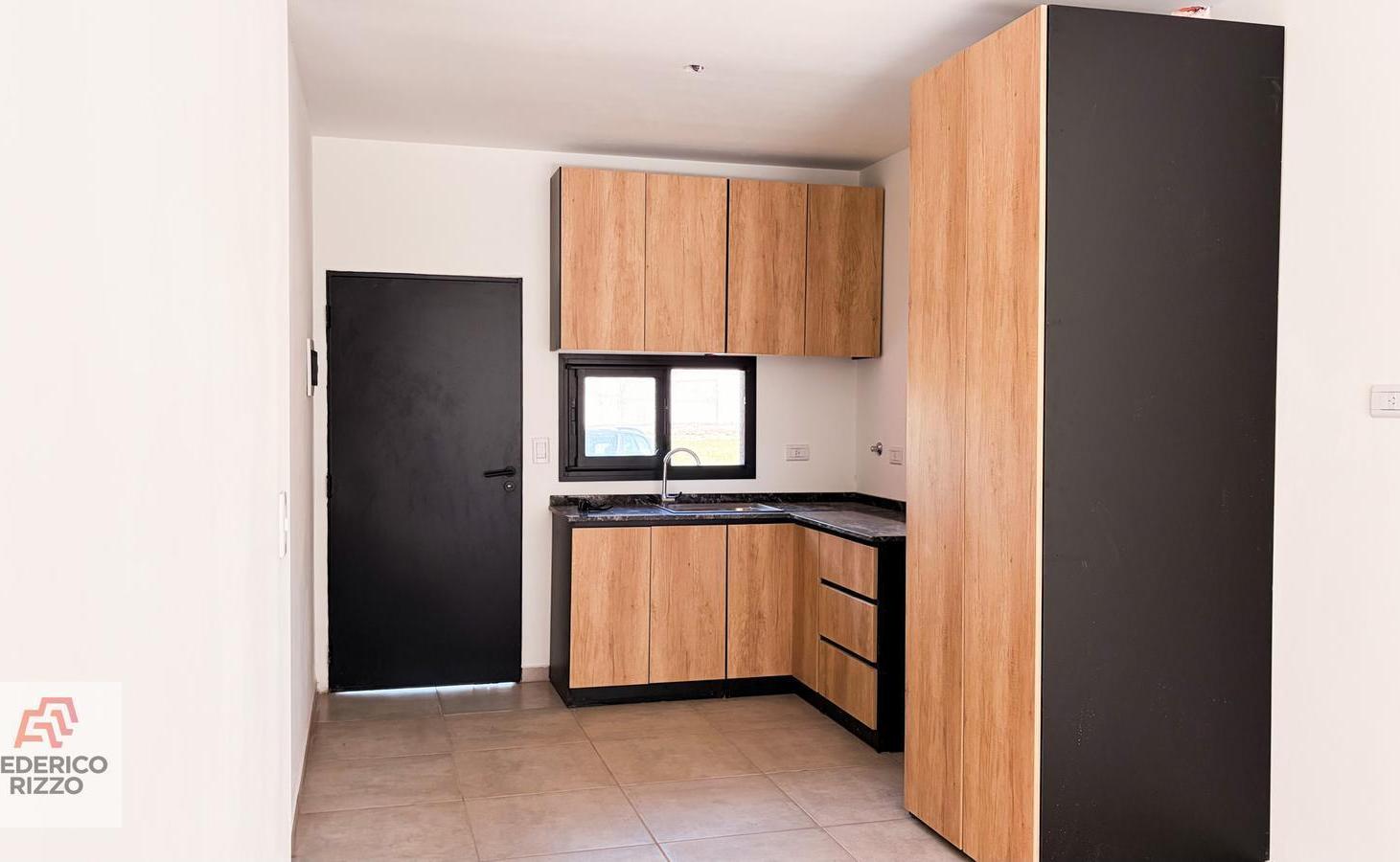 En Venta Casa en Rincones de Manantiales. 2 Dorm. Mudate Ya