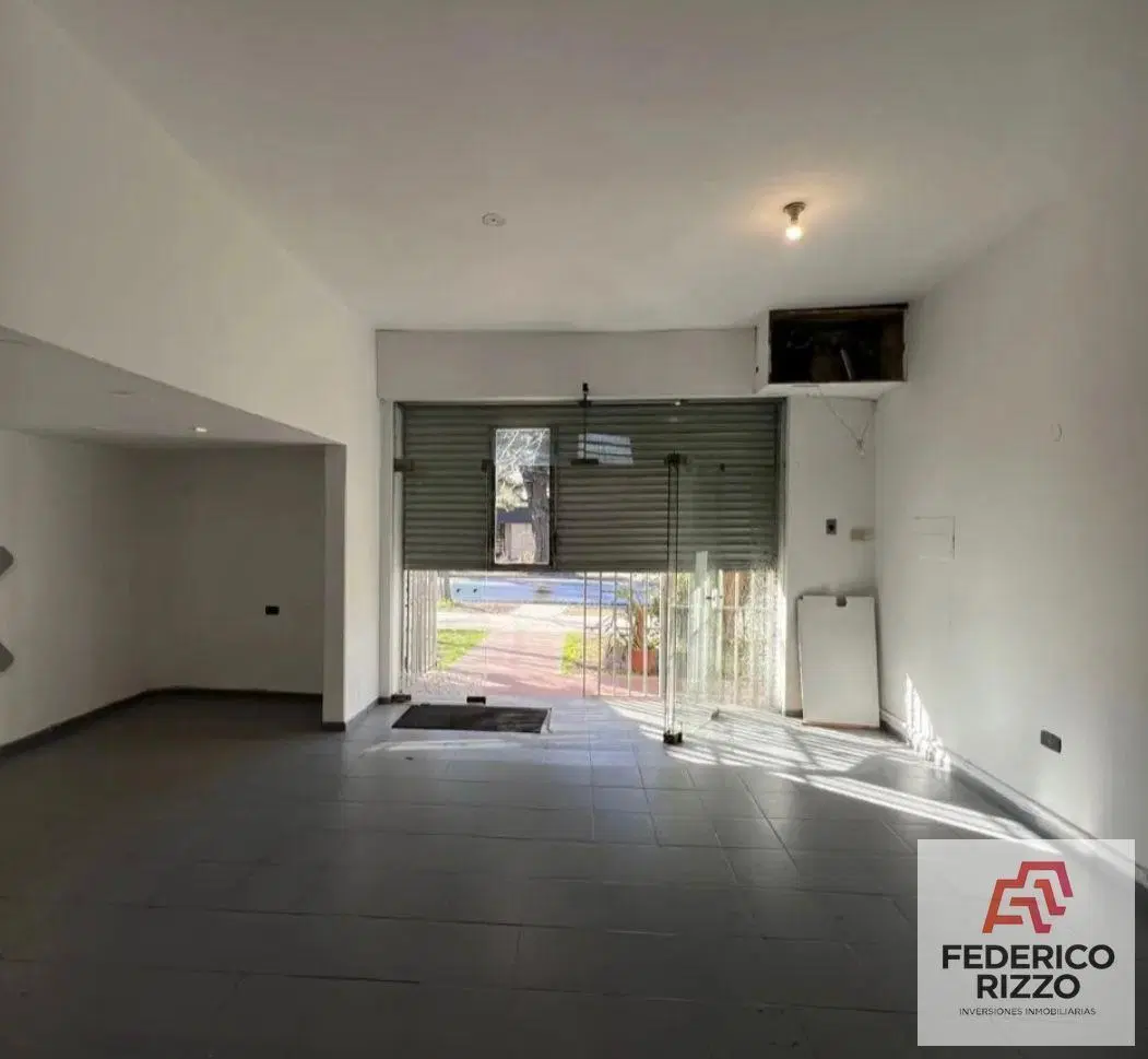 Alquiler Gran Local de Alto Transito ! 100m2 2
