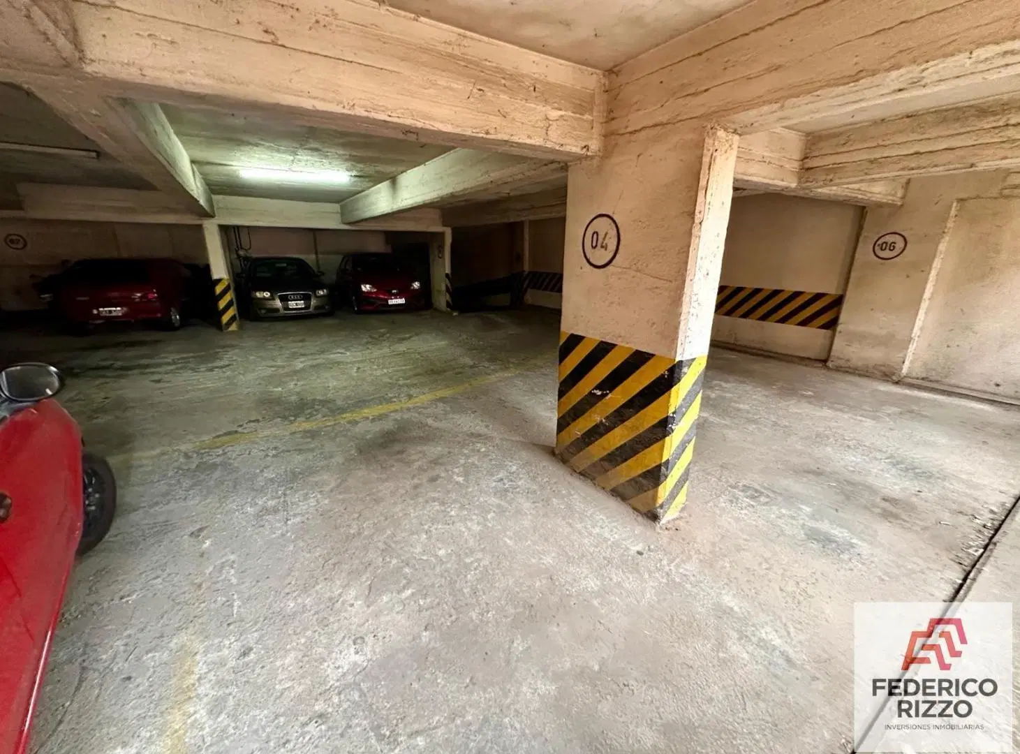 ¿Pagás SEMM Todos los Días? Invertí en Tu Cochera a Metros de Patio Olmos 5
