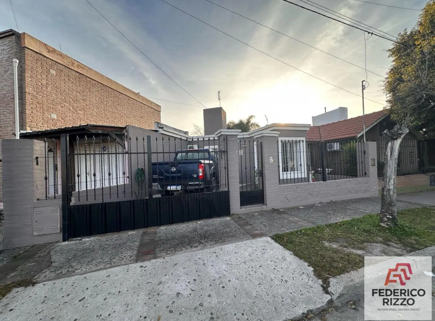 Casa en venta en barrio Marquez de Sobremonte! 1 Dormitorio + cochera + patio 8