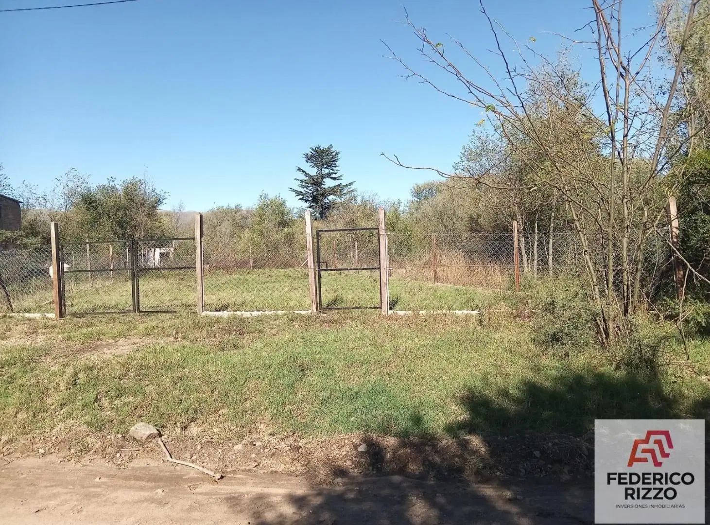 Lote en Venta en Villa Giardino! Cercado + escritura + 400metros 5