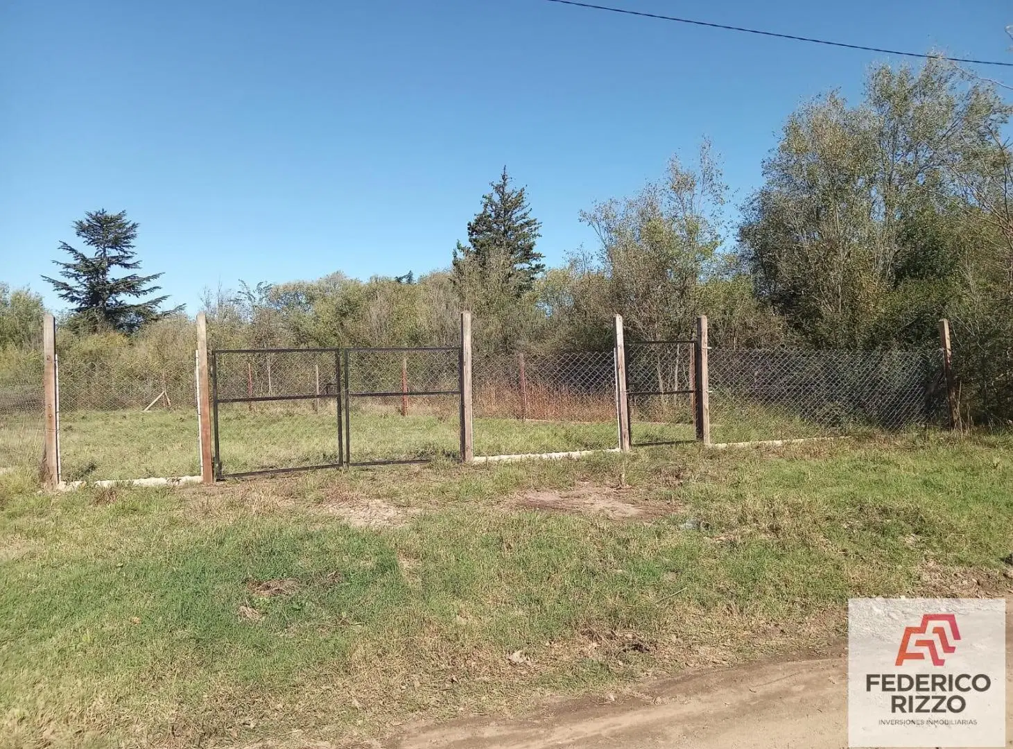 Lote en Venta en Villa Giardino! Cercado + escritura + 400metros 4