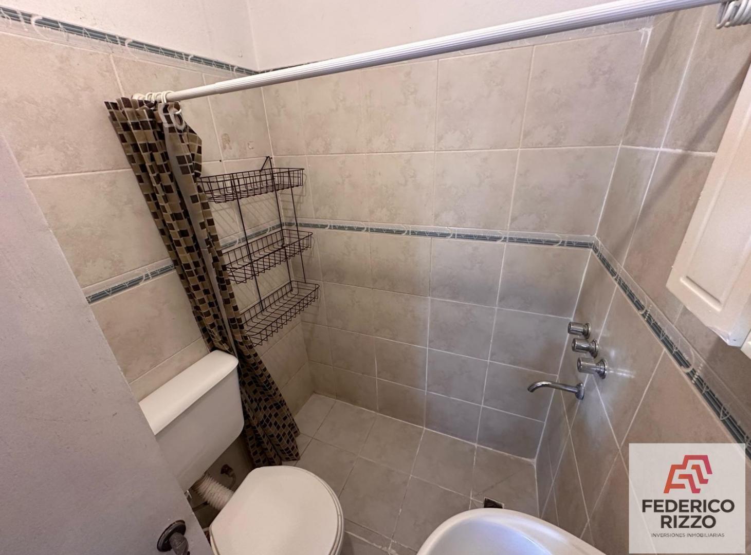 Foto de Departamento planta alta en alquiler en Juniors! Amoblado + sin expensas, imagen 5