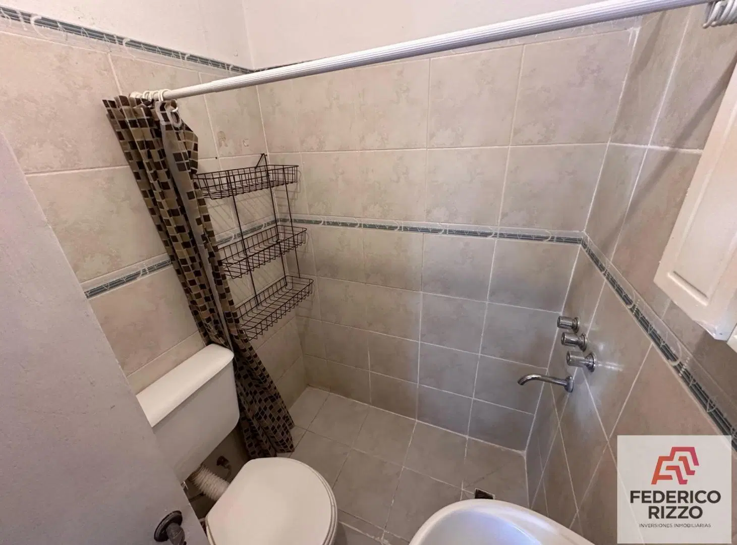 Departamento planta alta en alquiler en Juniors! Amoblado + sin expensas 5