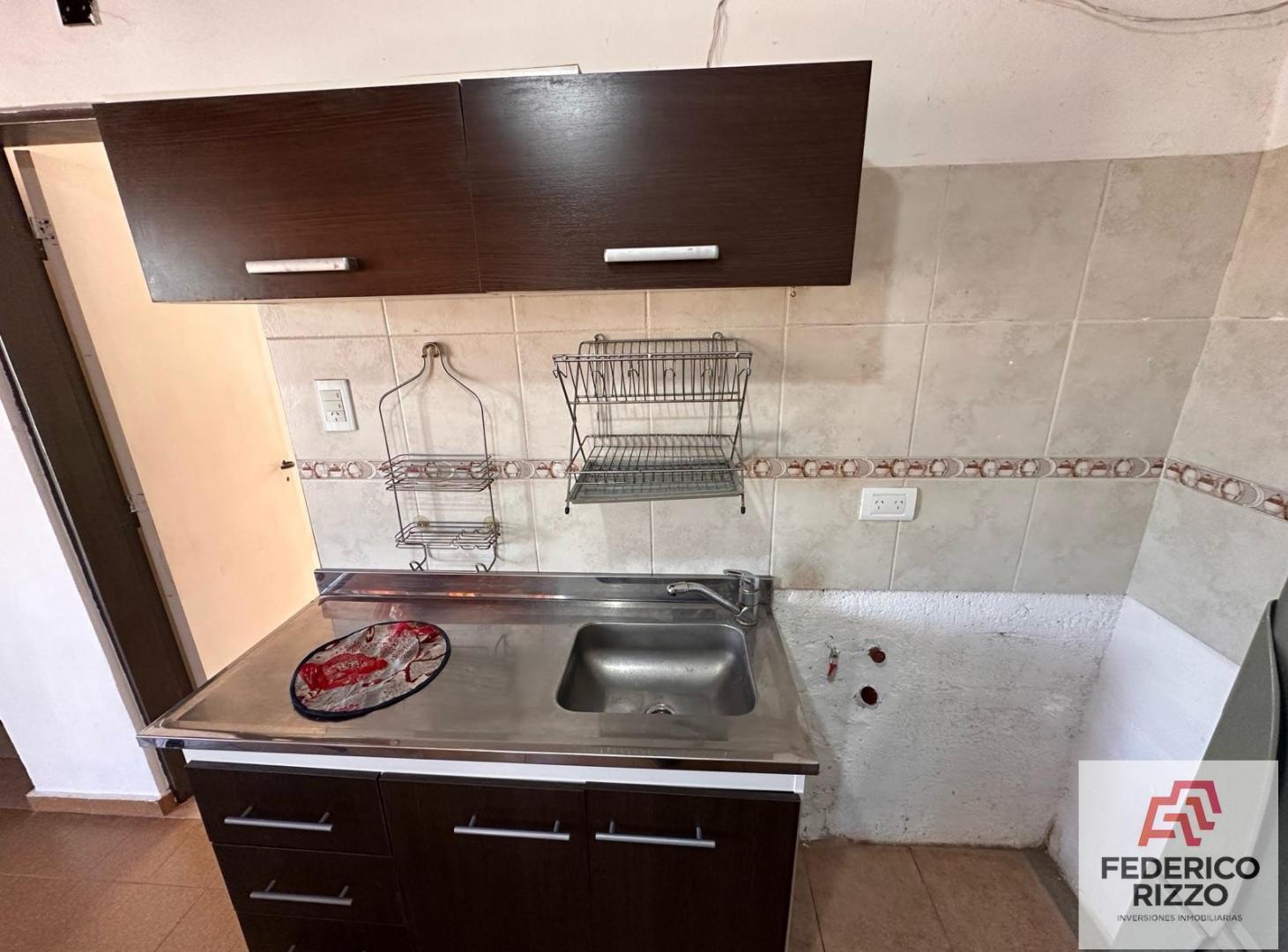 Foto de Departamento planta alta en alquiler en Juniors! Amoblado + sin expensas, imagen 1