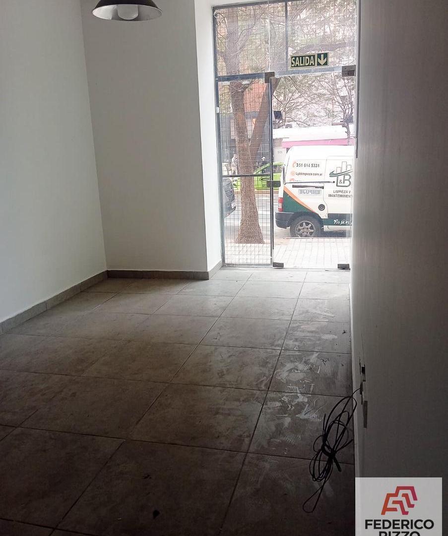 Foto de Alquiler Local Comercial - Ideal kiosco - Verduleria- Bv. Illia 518, imagen 3