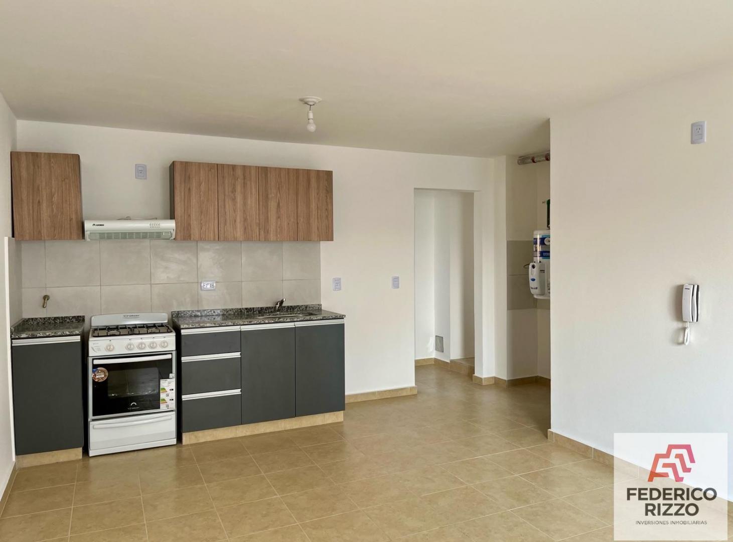 Foto de Departamento en venta a cuadras del Centro! ENTREGA CUOTAS. 1 Dorm, imagen 2