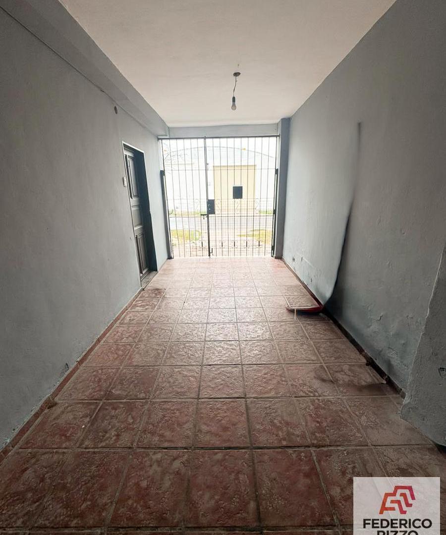 Foto de En Alquiler Casa en Barrio Alberdi. Chutro 700. 2 Dormtiorios con, imagen 1