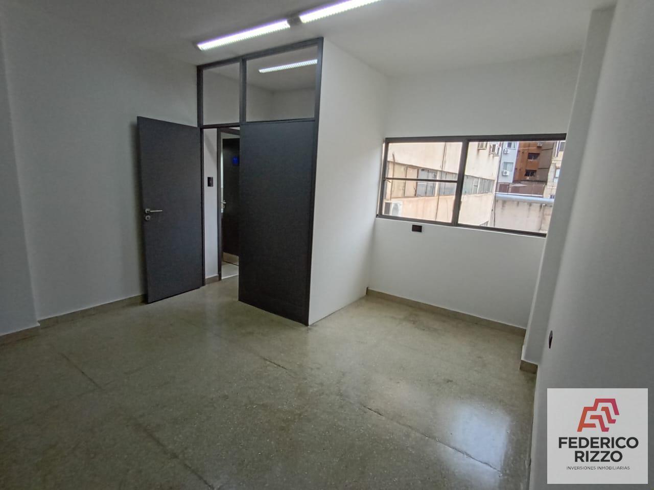 Foto de En Alquiler Oficina en pleno Centro de Córdoba, imagen 2