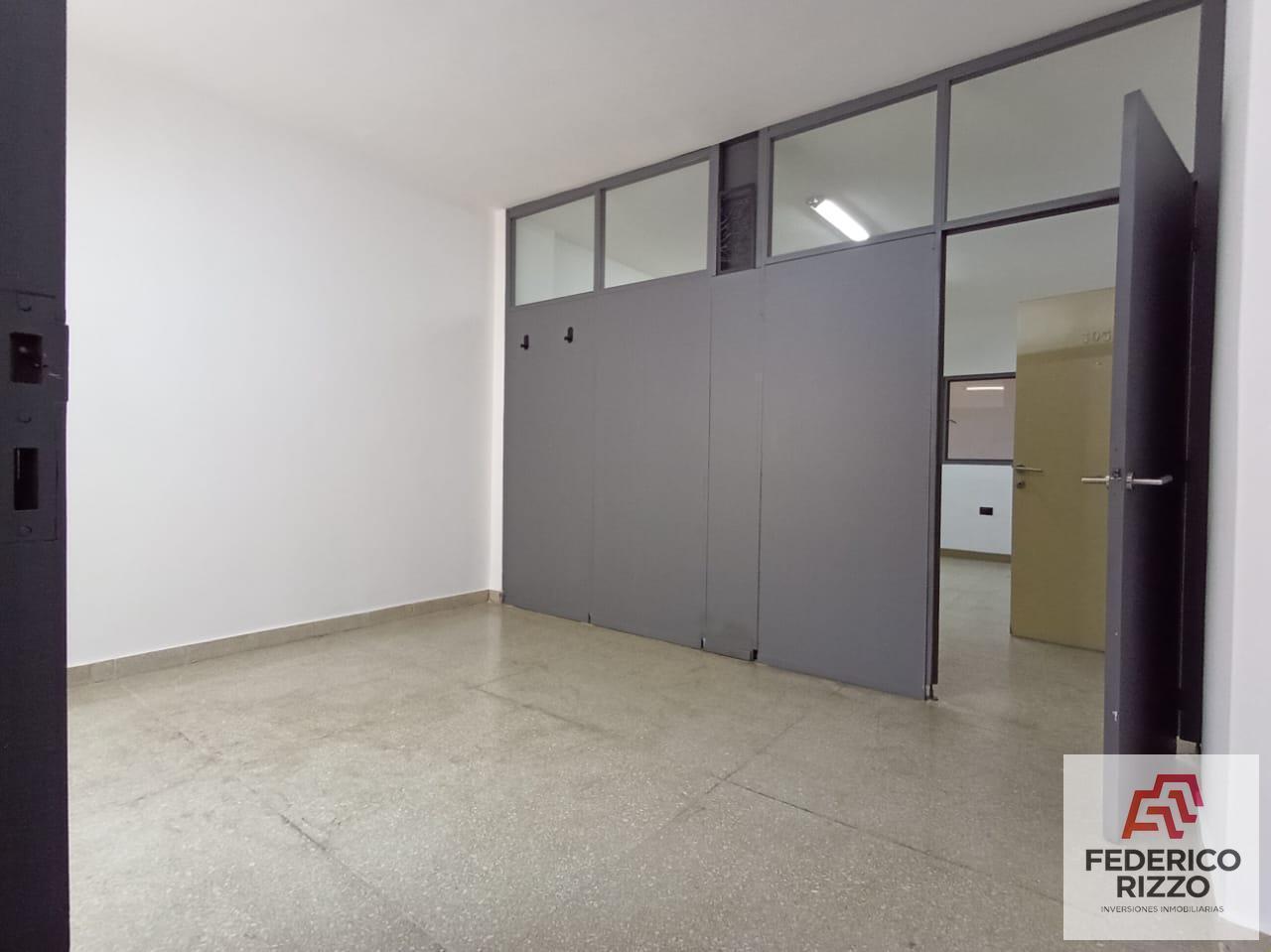 Foto de En Alquiler Oficina en pleno Centro de Córdoba, imagen 3