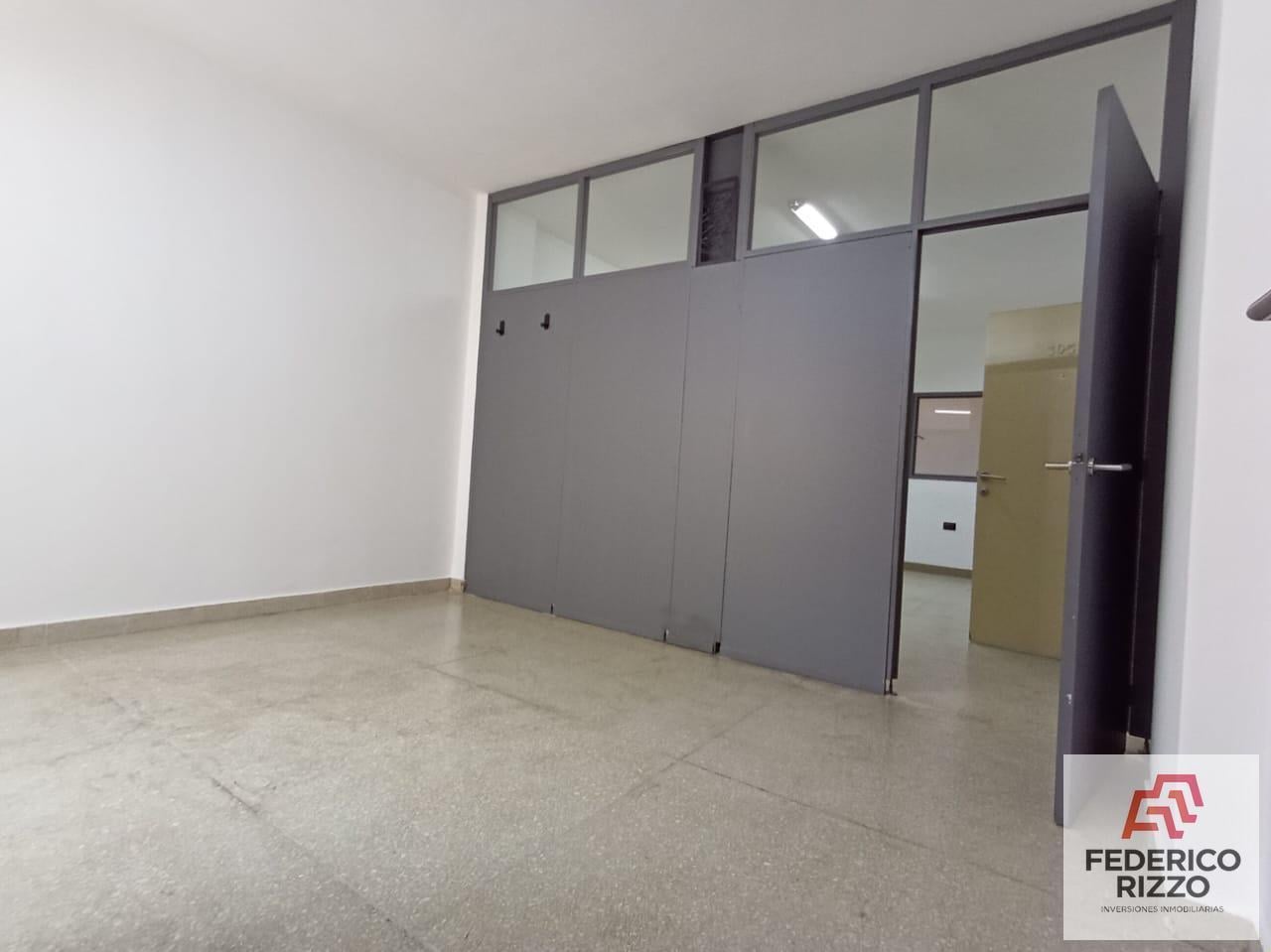 En Alquiler Oficina en pleno Centro de Córdoba-2 ambientes excelente ubicación