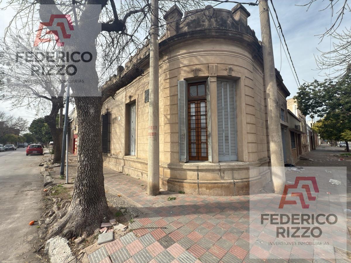 Foto de Venta Casa en Bº General Bustos. Clasica! Hermosa!, imagen 1