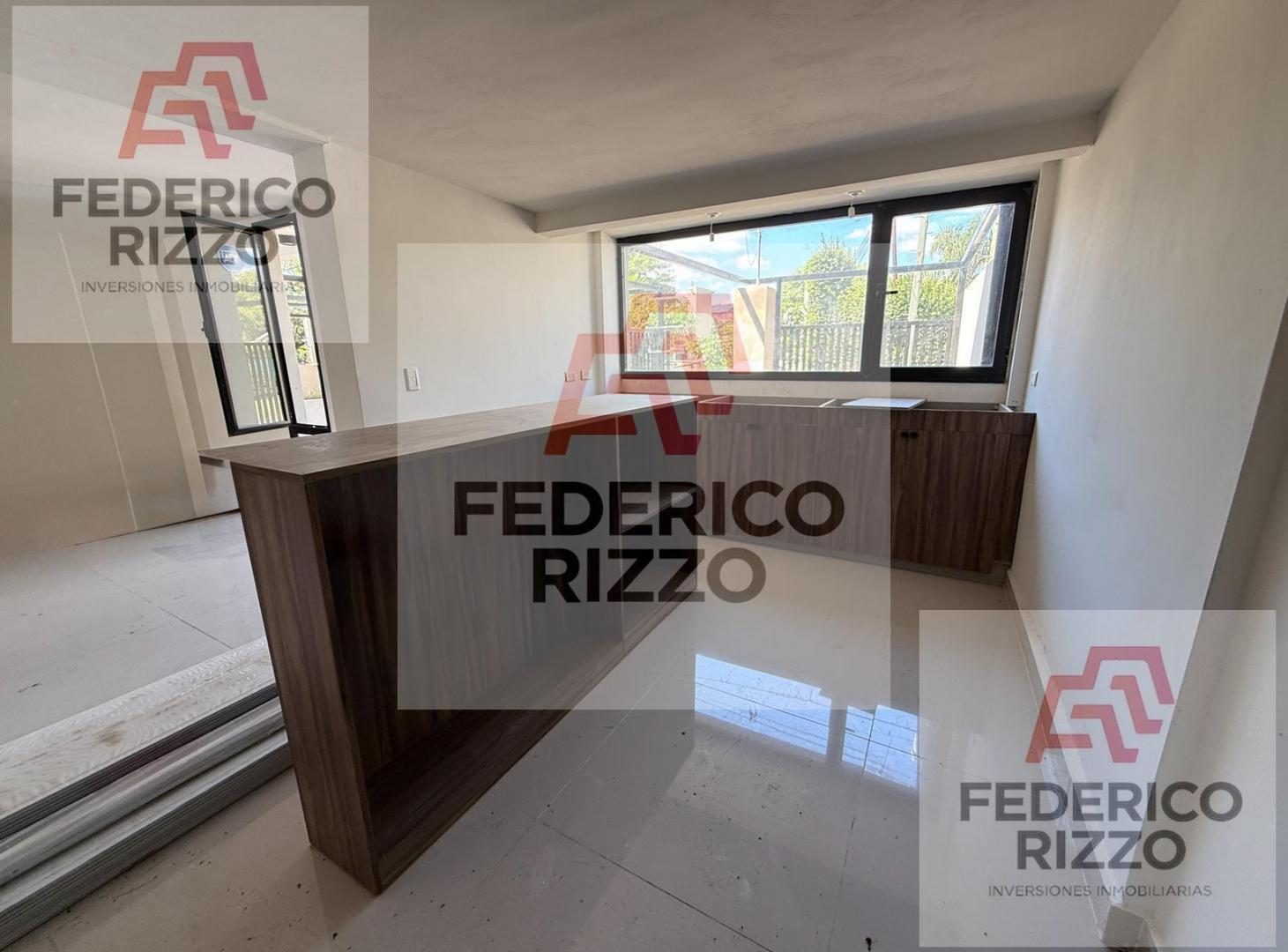 Foto de EXCLUSIVA CASA EN VENTA 3 DORMITORIOS Y COCHERA DOBLE, imagen 4